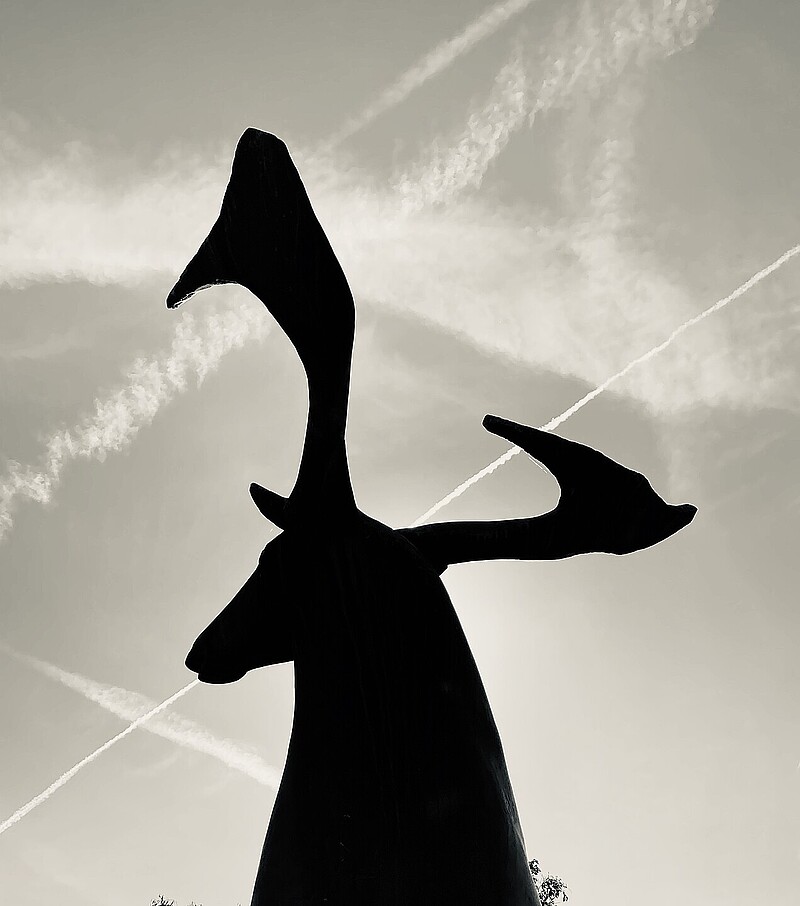 Skulptur Hirsch Gersag (1953) von Bildhauer Max Weiss, Bild 2 von 8