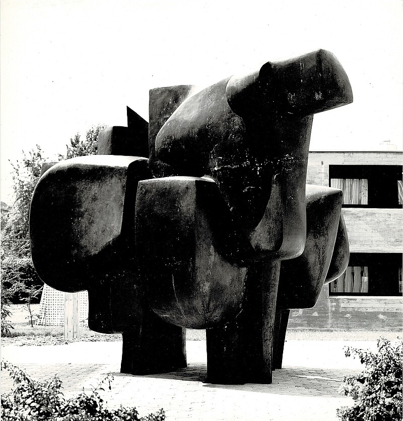 Skulptur Feuerpferde Gersag (1973) von Bildhauer Max Weiss, Bild 5 von 13