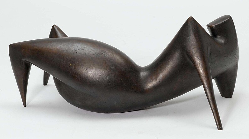 Skulptur Kleine Liegende (1958) von Bildhauer Max Weiss, Bild 2 von 4