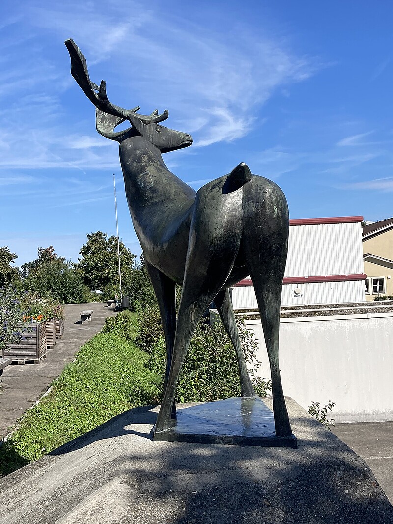 Skulptur Hirsch Gersag (1953) von Bildhauer Max Weiss, Bild 6 von 8