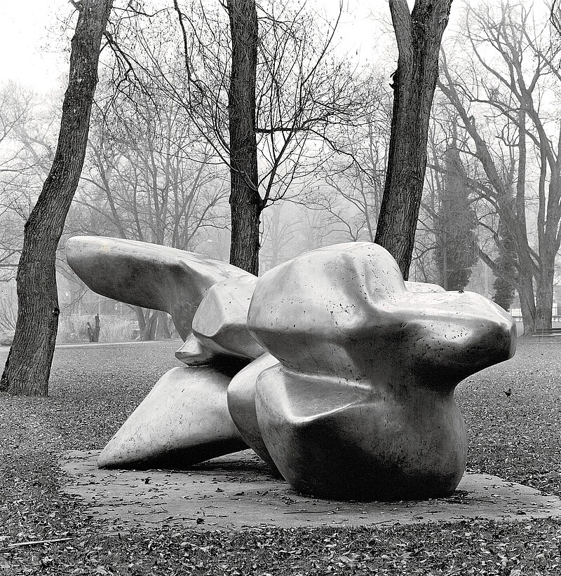 Skulptur Grosse Steppenfigur  L 460 (1970) von Bildhauer Max Weiss, Bild 2 von 12