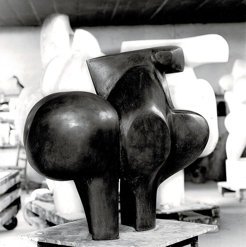 Skulptur Sonnenpferd (1976) von Bildhauer Max Weiss, Bild 4 von 8