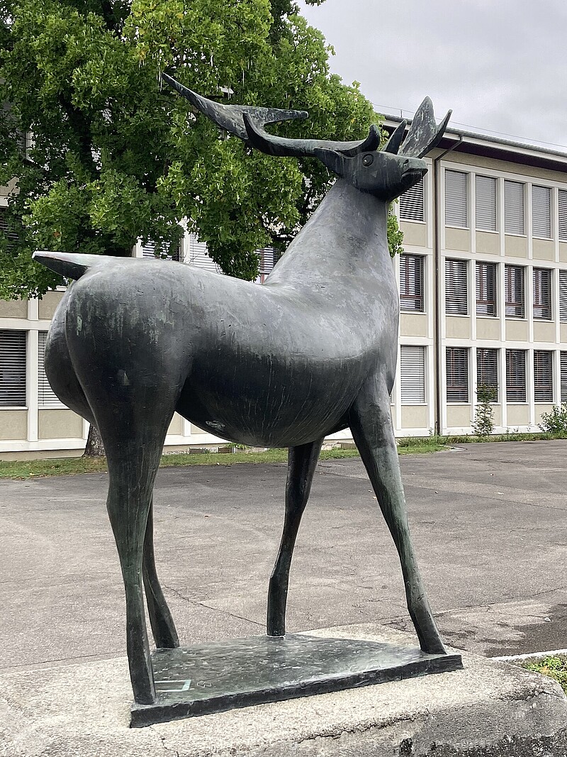 Skulptur Hirsch Gersag (1953) von Bildhauer Max Weiss, Bild 5 von 8