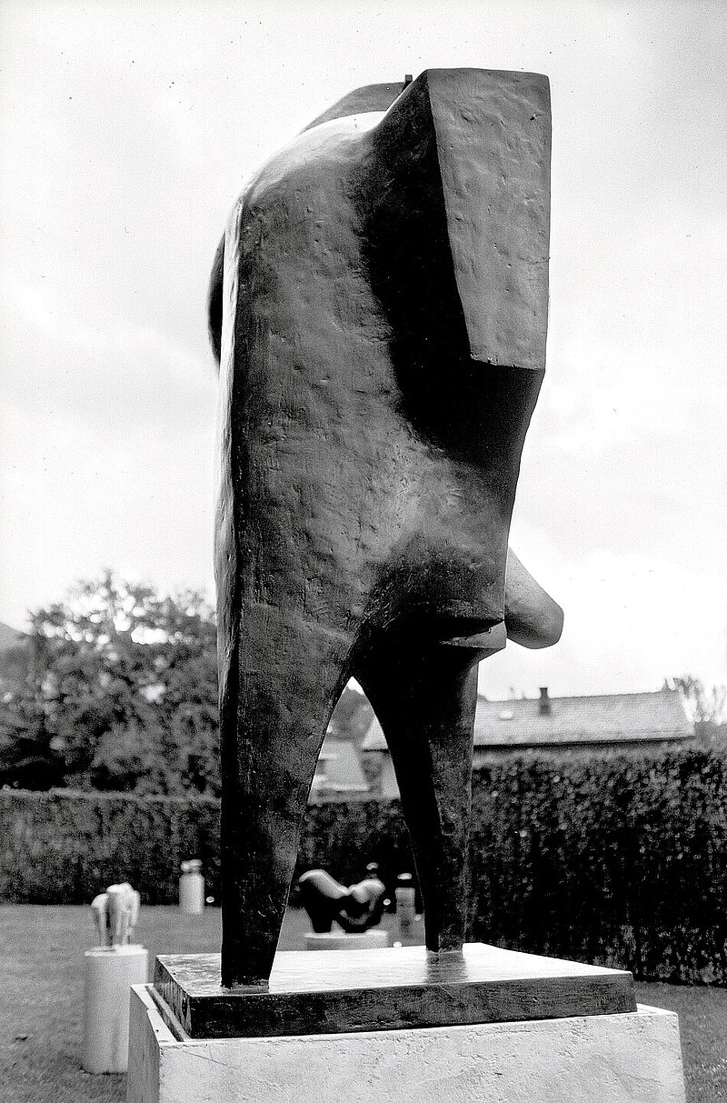 Skulptur Minotaurus (1987) von Bildhauer Max Weiss, Bild 12 von 13