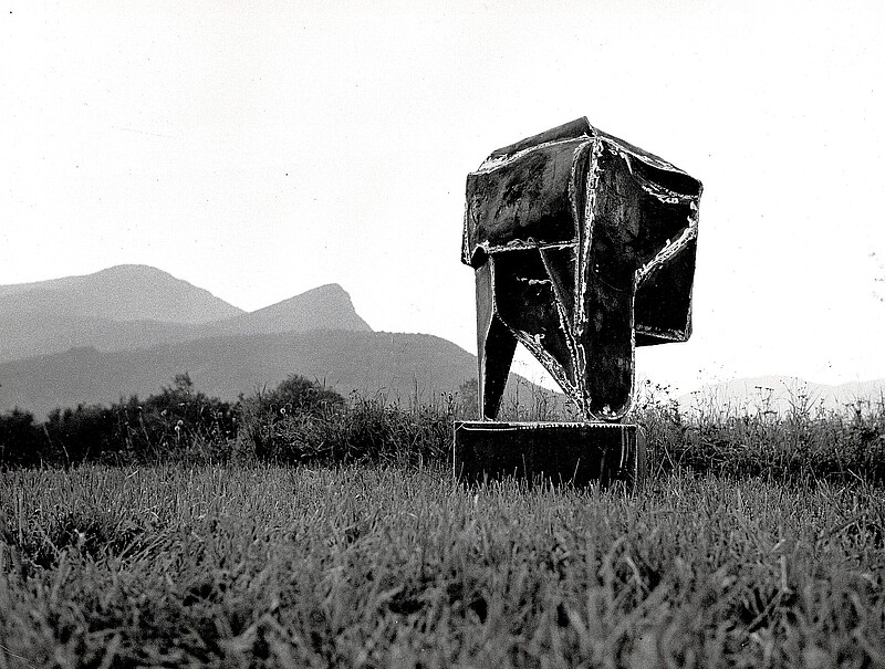Skulptur Torso Ferro (1968) von Bildhauer Max Weiss, Bild 2 von 6