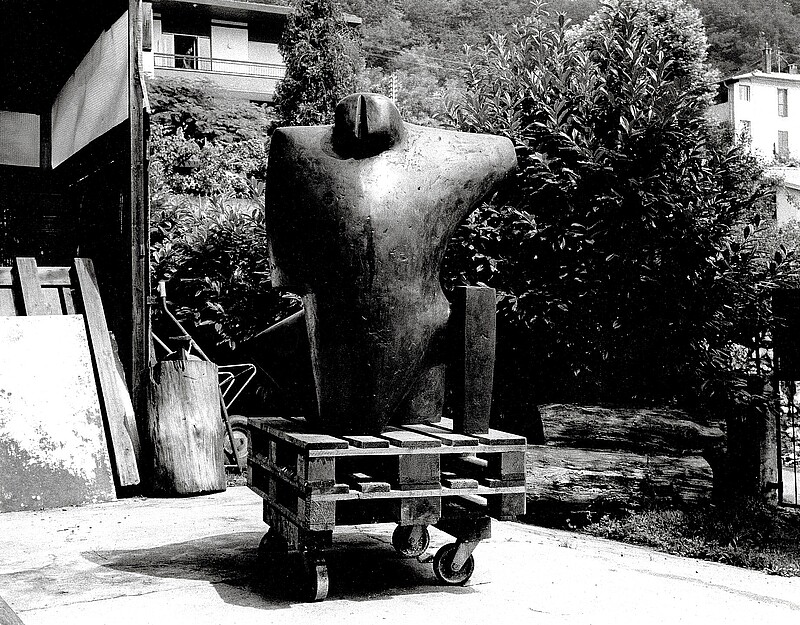 Skulptur Kentaur (1978) von Bildhauer Max Weiss, Bild 4 von 6