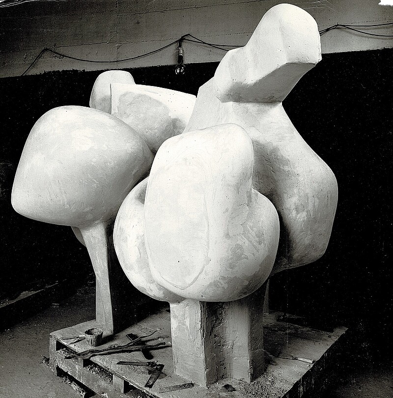 Skulptur Wolkenpferd (1970) von Bildhauer Max Weiss, Bild 3 von 9
