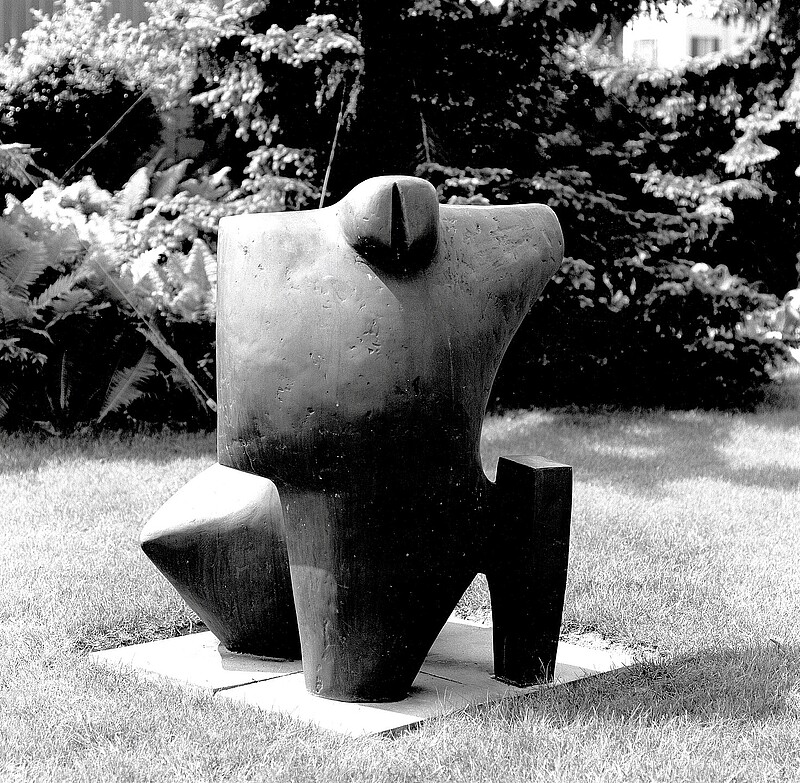 Skulptur Kentaur (1978) von Bildhauer Max Weiss, Bild 6 von 6