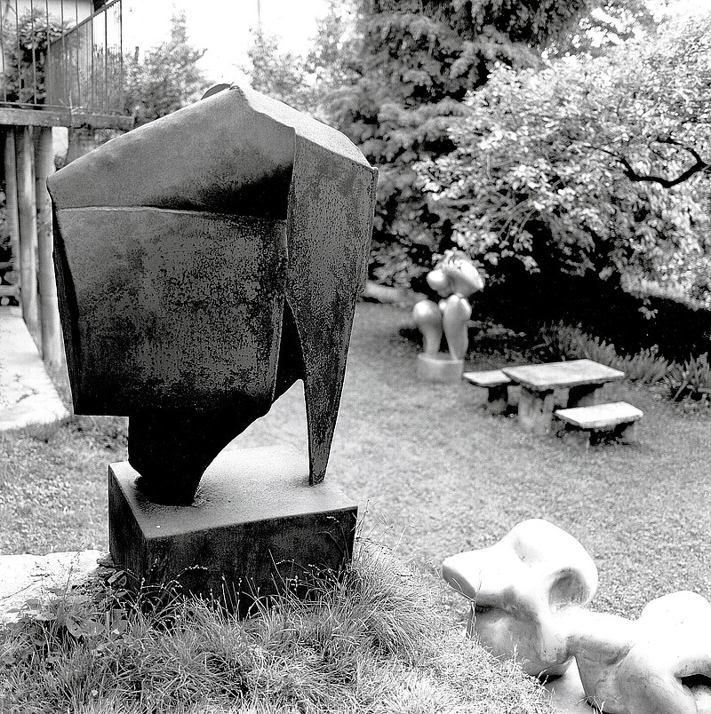 Skulptur Torso Ferro (1968) von Bildhauer Max Weiss, Bild 4 von 6