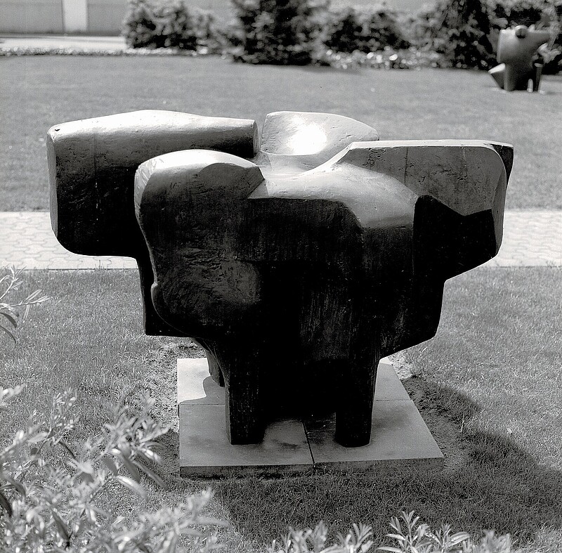Skulptur Tierblume 196 cm (1968) von Bildhauer Max Weiss, Bild 1 von 14