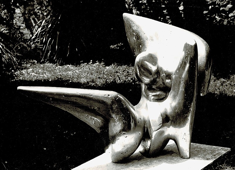 Skulptur Leda die Schwanengöttin (1970) von Bildhauer Max Weiss, Bild 4 von 8