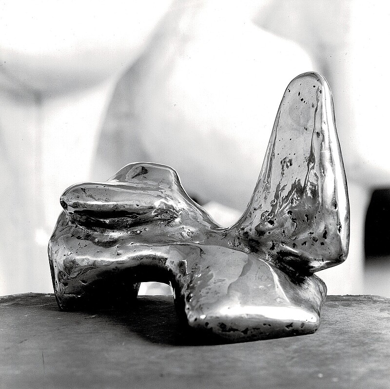 Skulptur Sphynx (1977) von Bildhauer Max Weiss, Bild 1 von 5