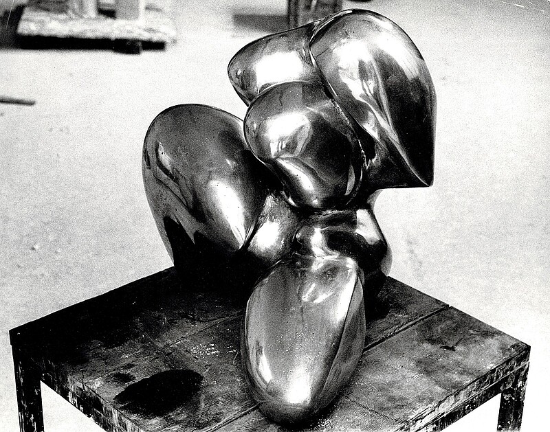 Skulptur Baccante (1974) von Bildhauer Max Weiss, Bild 3 von 6