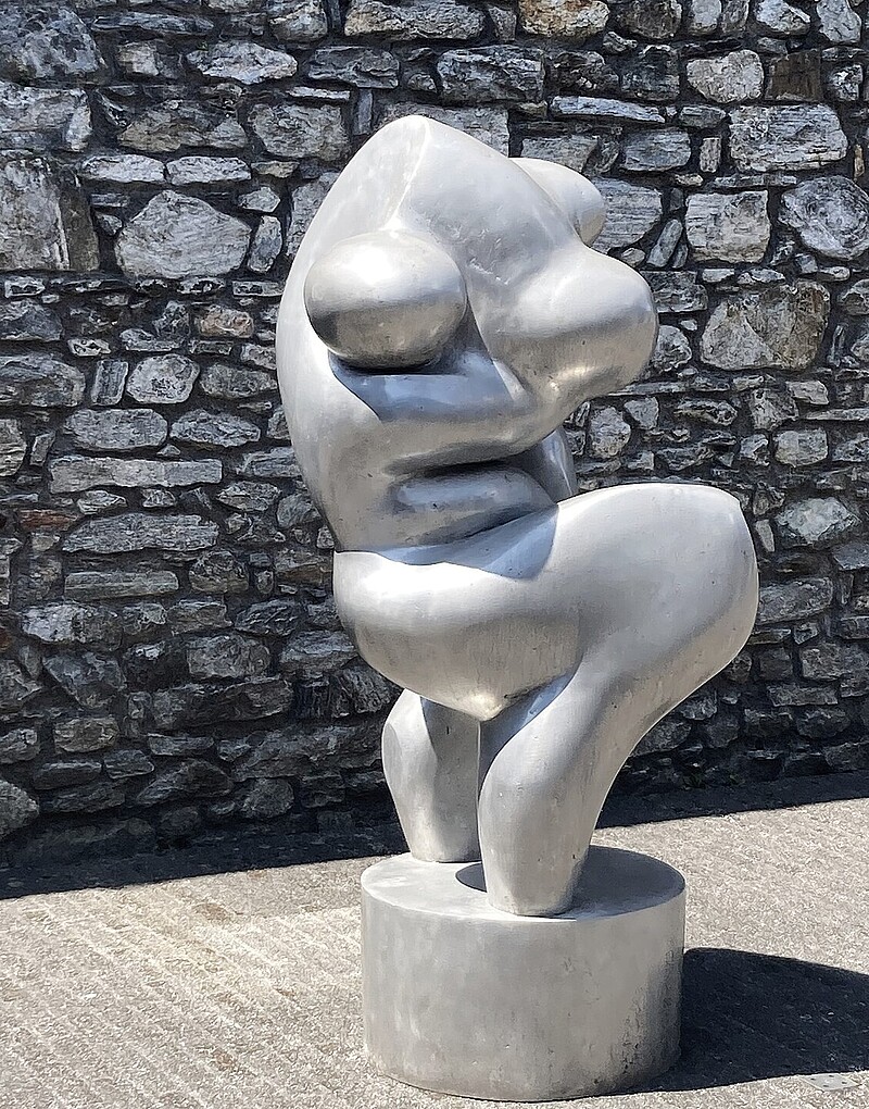 Skulptur Grosse Bacchantin (1974) von Bildhauer Max Weiss, Bild 1 von 8