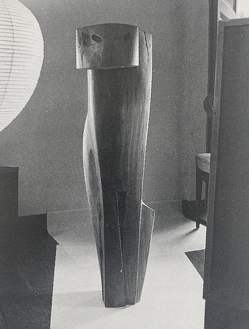 Skulptur Holz Katze zerstört (1950) von Bildhauer Max Weiss