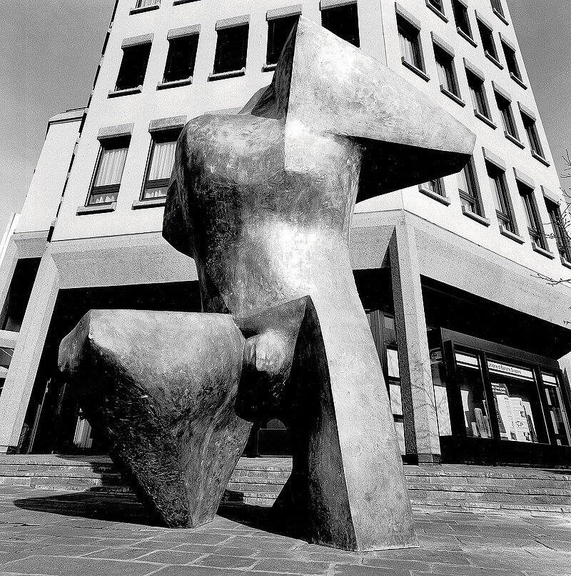 Skulptur Prometheus (1982) von Bildhauer Max Weiss, Bild 1 von 9