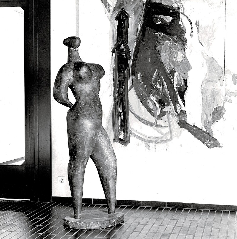 Skulptur Barbarische Venus (1955) von Bildhauer Max Weiss, Bild 3 von 4